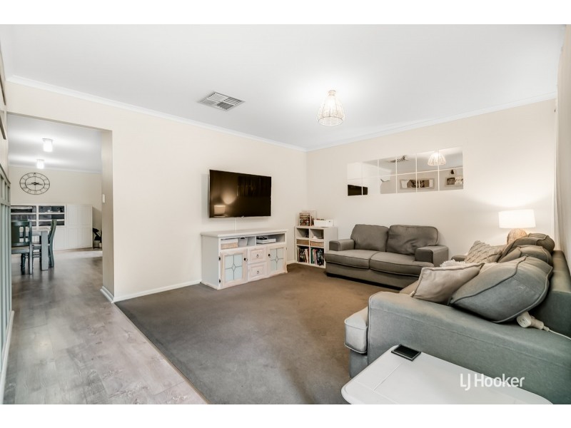 12 Hay Crescent, Blakeview SA 5114