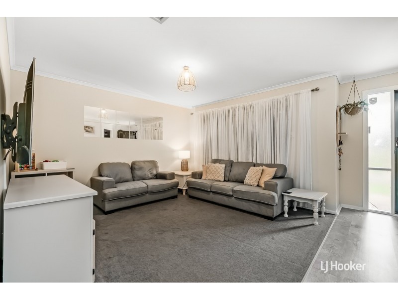 12 Hay Crescent, Blakeview SA 5114