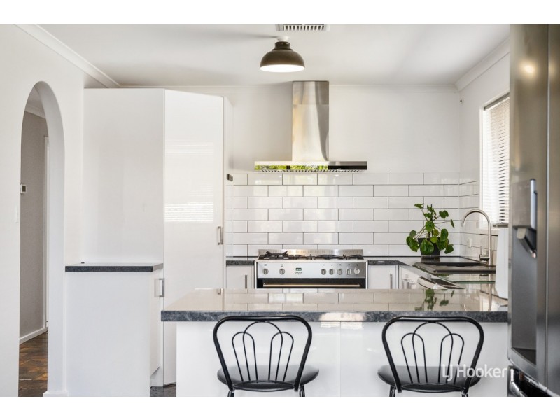 4 Henryk Drive, Hillbank SA 5112