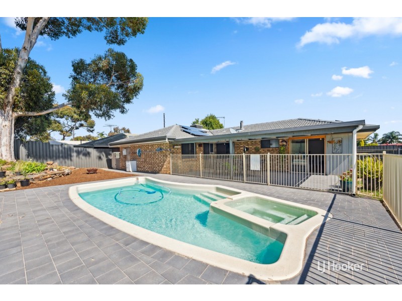 4 Henryk Drive, Hillbank SA 5112