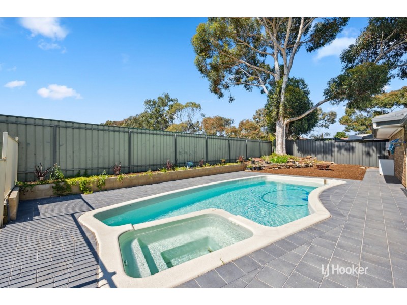 4 Henryk Drive, Hillbank SA 5112