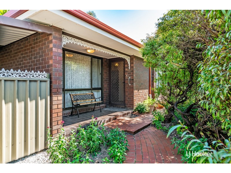 14 Chapman Crescent, Redwood Park SA 5097