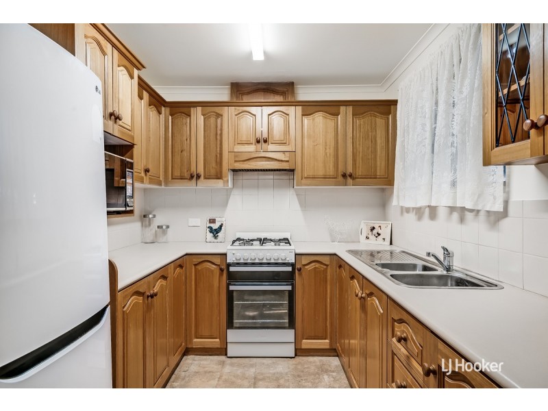 14 Chapman Crescent, Redwood Park SA 5097