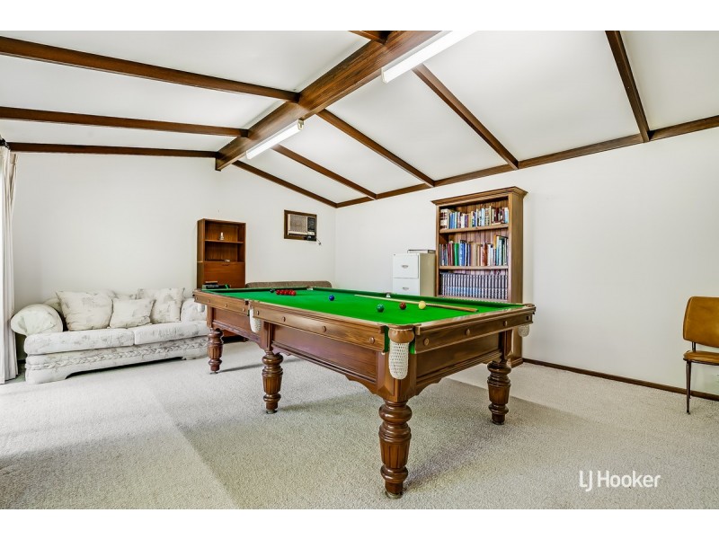 14 Chapman Crescent, Redwood Park SA 5097