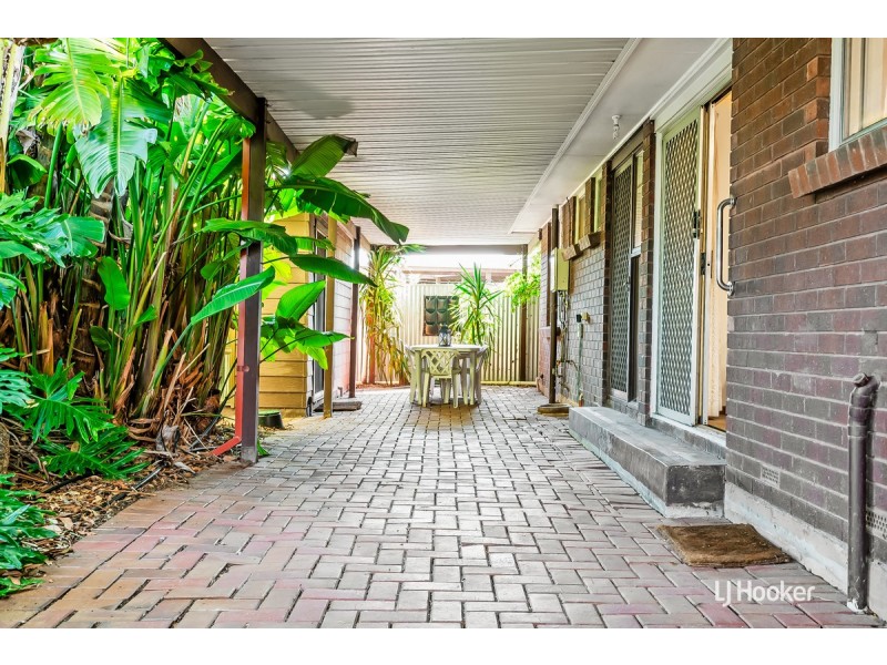 14 Chapman Crescent, Redwood Park SA 5097