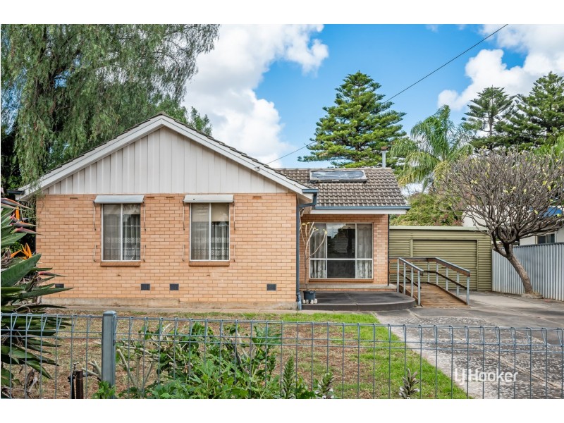18 Deptford Street, Elizabeth Grove SA 5112