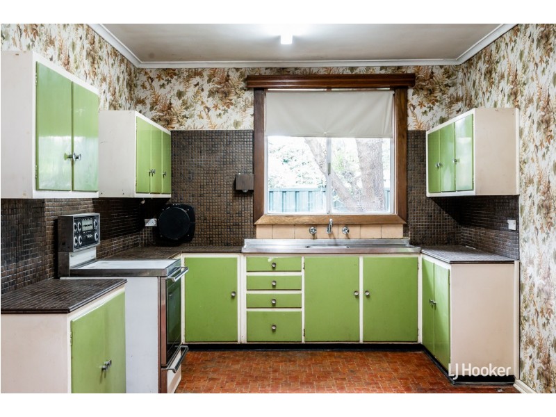 18 Deptford Street, Elizabeth Grove SA 5112