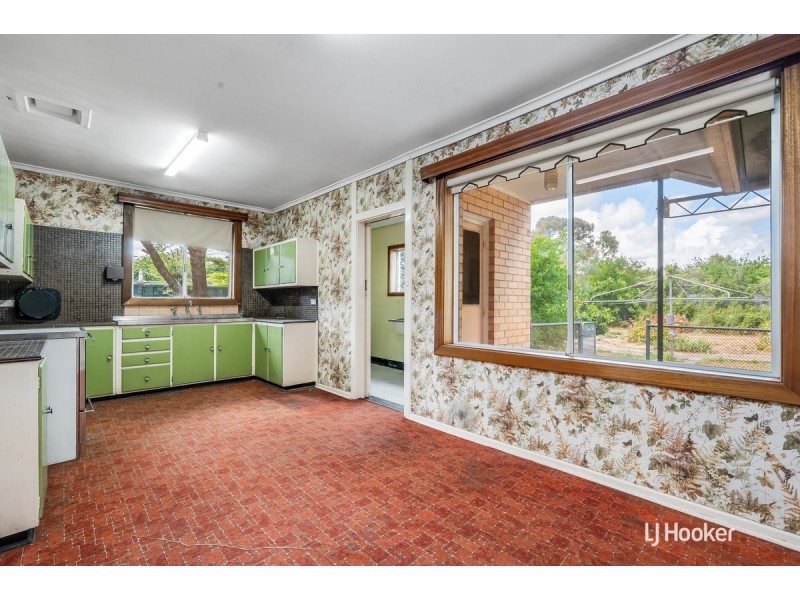 18 Deptford Street, Elizabeth Grove SA 5112