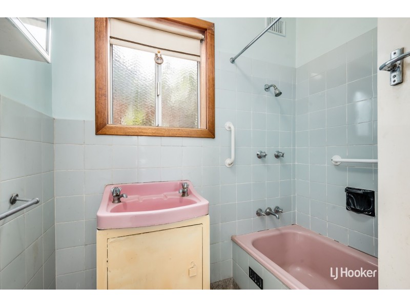 18 Deptford Street, Elizabeth Grove SA 5112