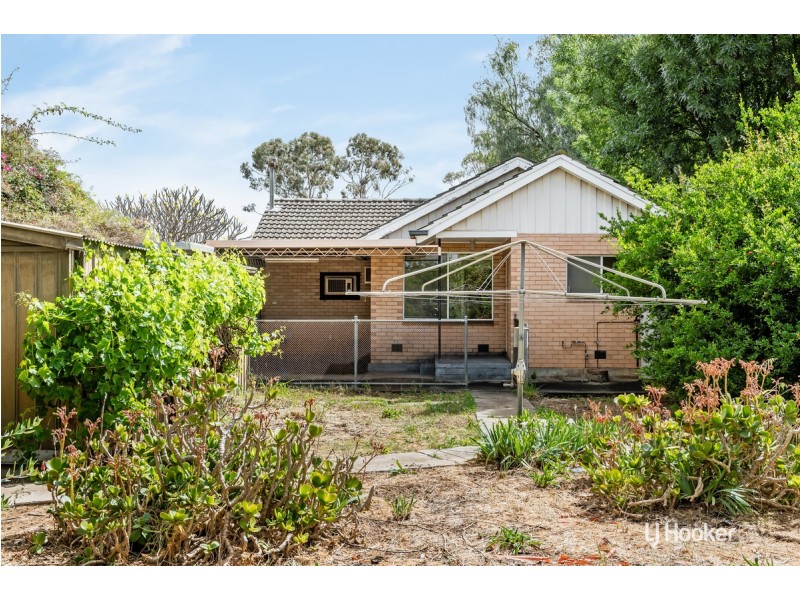 18 Deptford Street, Elizabeth Grove SA 5112