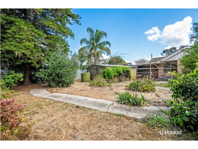18 Deptford Street, Elizabeth Grove SA 5112