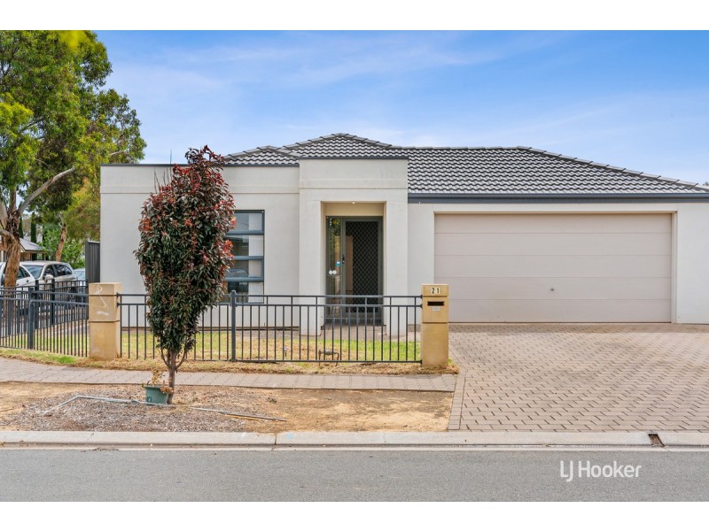 21 Coonawarra Avenue, Andrews Farm SA 5114