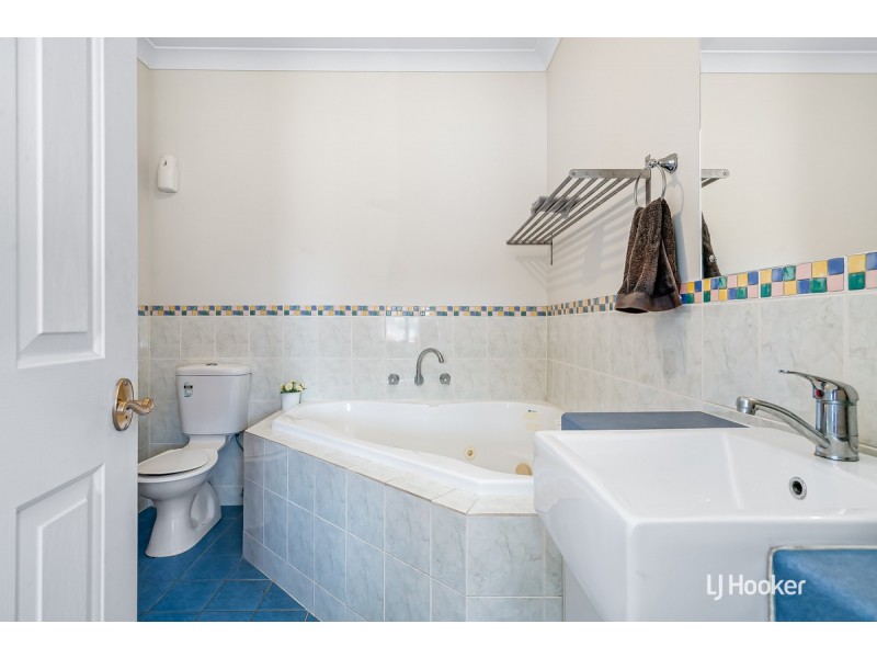 2 Ponderosa Road, Munno Para West SA 5115