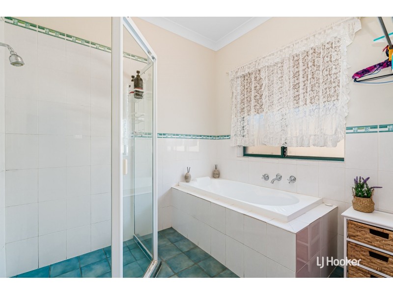 2 Ponderosa Road, Munno Para West SA 5115