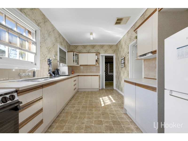 11 Barritt Street, Elizabeth Downs SA 5113