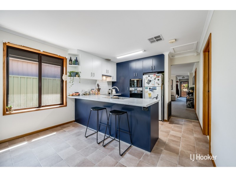 12 Chestnut Grove, Hillbank SA 5112