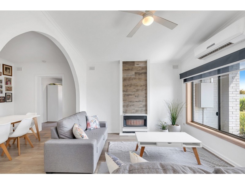 16 Saint Road, Smithfield Plains SA 5114