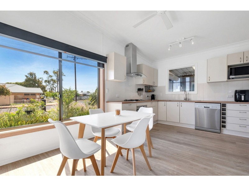 16 Saint Road, Smithfield Plains SA 5114