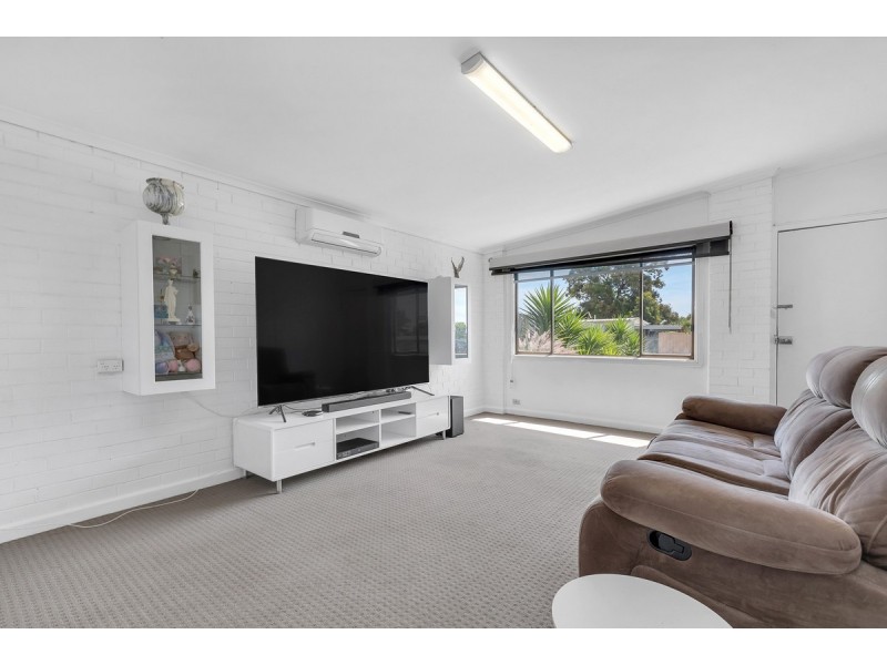 16 Saint Road, Smithfield Plains SA 5114