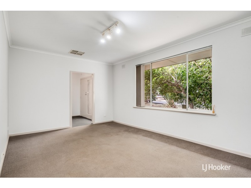 7 Hewish Crescent, Elizabeth Park SA 5113
