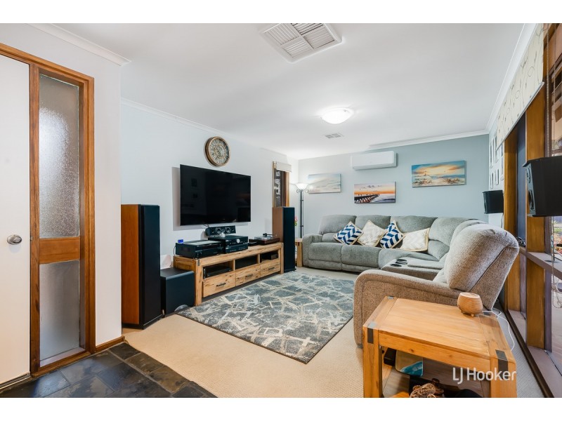 19 Neuville Court, Wynn Vale SA 5127