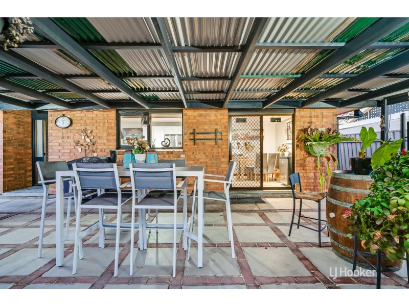 19 Neuville Court, Wynn Vale SA 5127