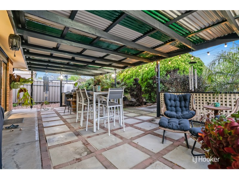 19 Neuville Court, Wynn Vale SA 5127