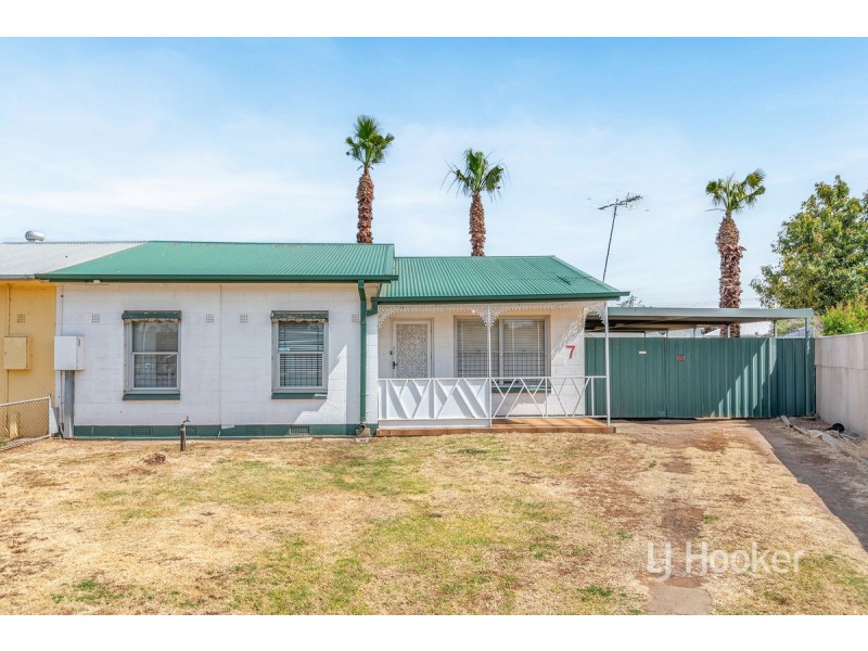 7 Gateshead Crescent, Mansfield Park SA 5012