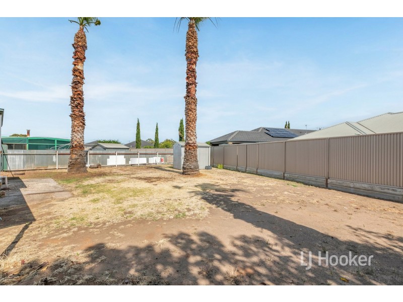 7 Gateshead Crescent, Mansfield Park SA 5012