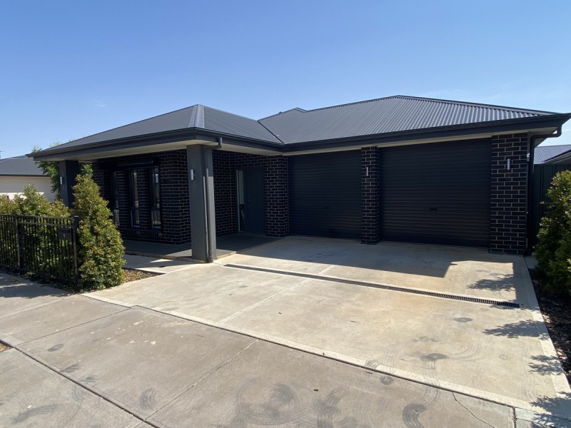 1 Clementine Avenue, Munno Para SA 5115