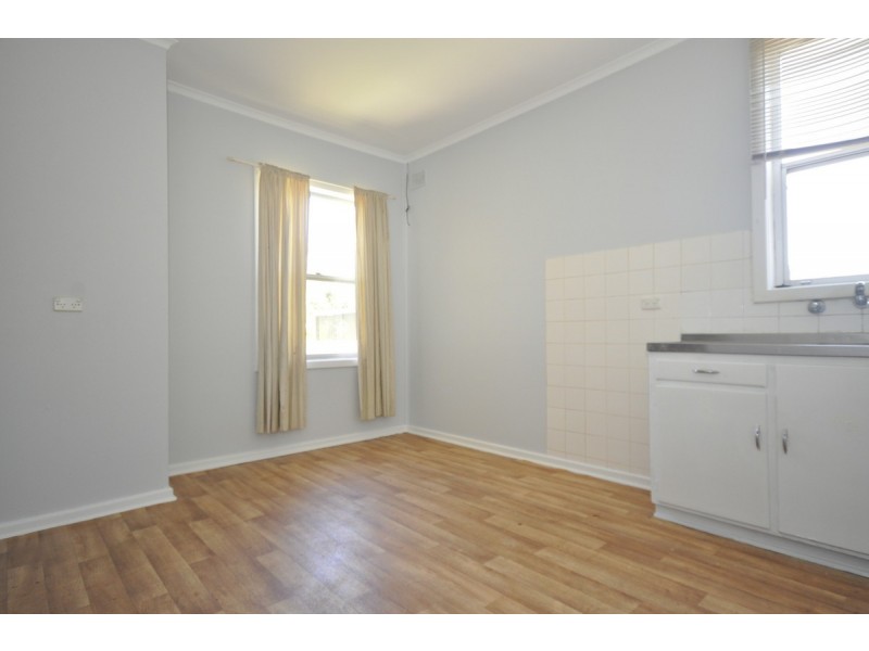 13 Kentish Road, Elizabeth Downs SA 5113