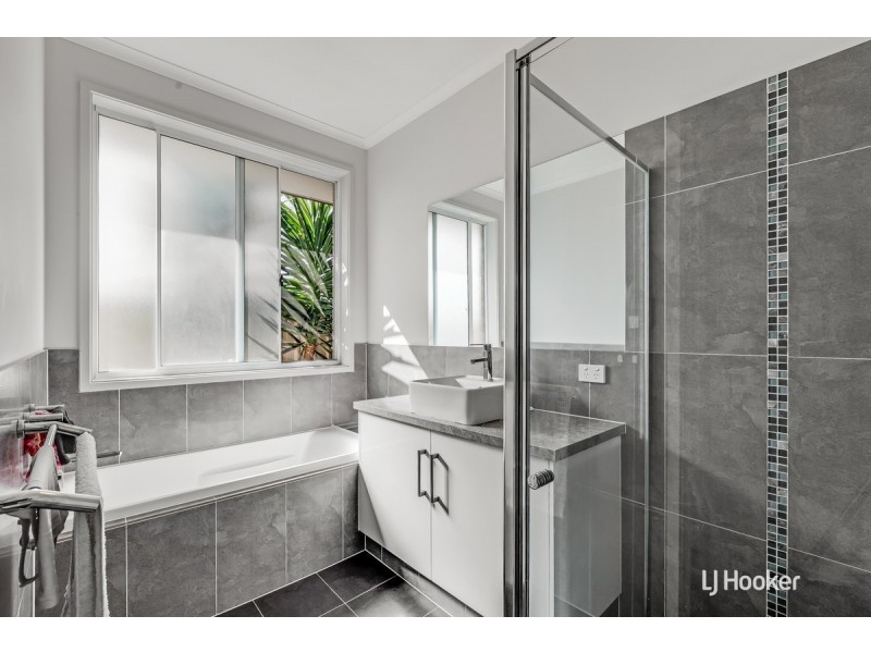 2/15 Martins Road, Salisbury Downs SA 5108