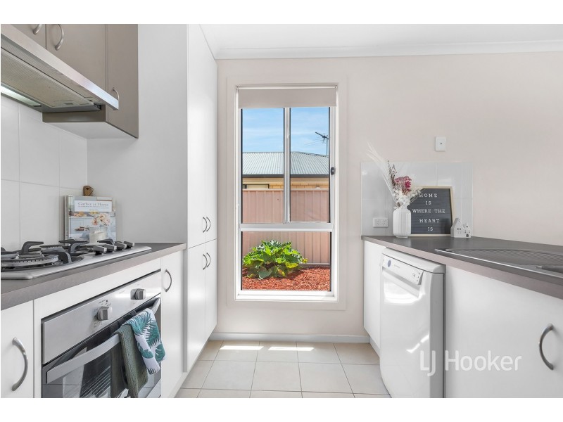 18 Crown Court, Munno Para West SA 5115