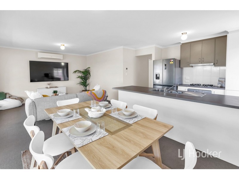 18 Crown Court, Munno Para West SA 5115