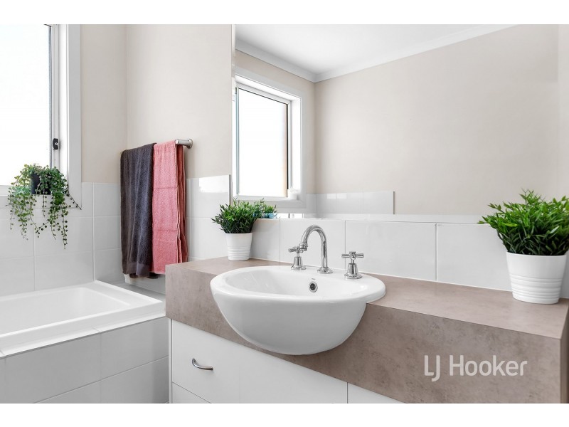 18 Crown Court, Munno Para West SA 5115