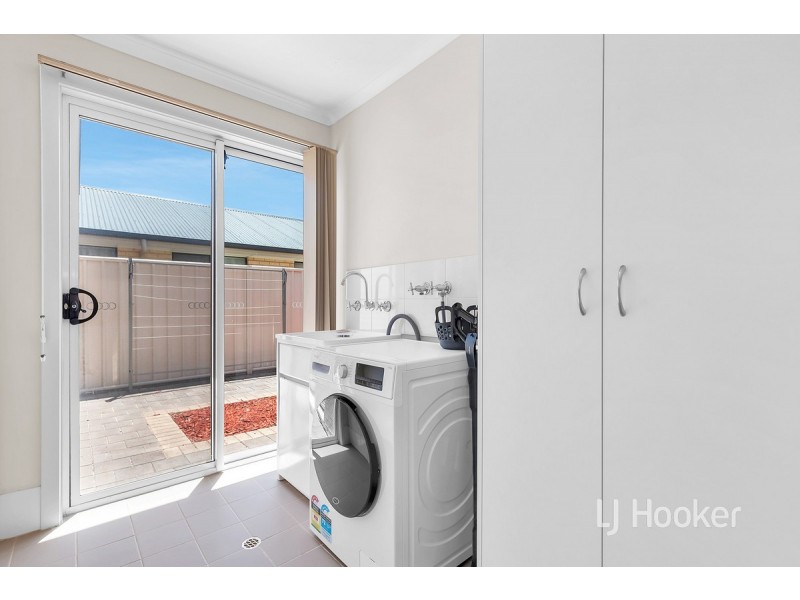 18 Crown Court, Munno Para West SA 5115