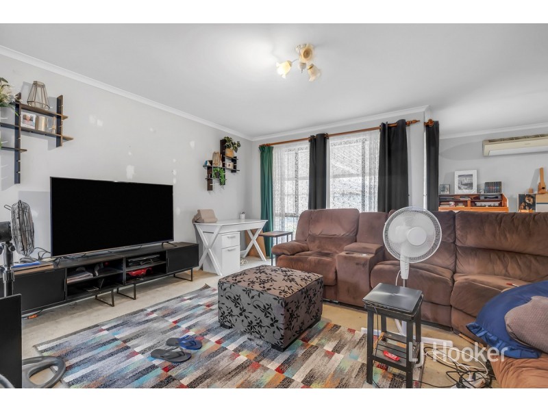 18 Pyrus Crescent, Andrews Farm SA 5114