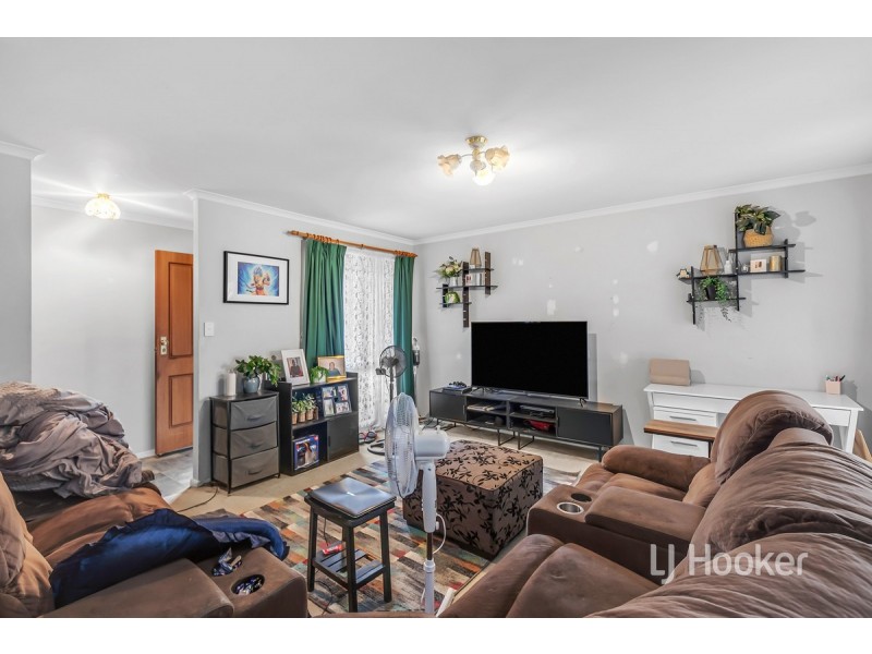 18 Pyrus Crescent, Andrews Farm SA 5114