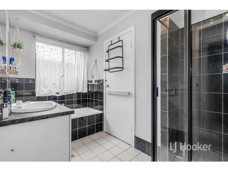 18 Pyrus Crescent, Andrews Farm SA 5114