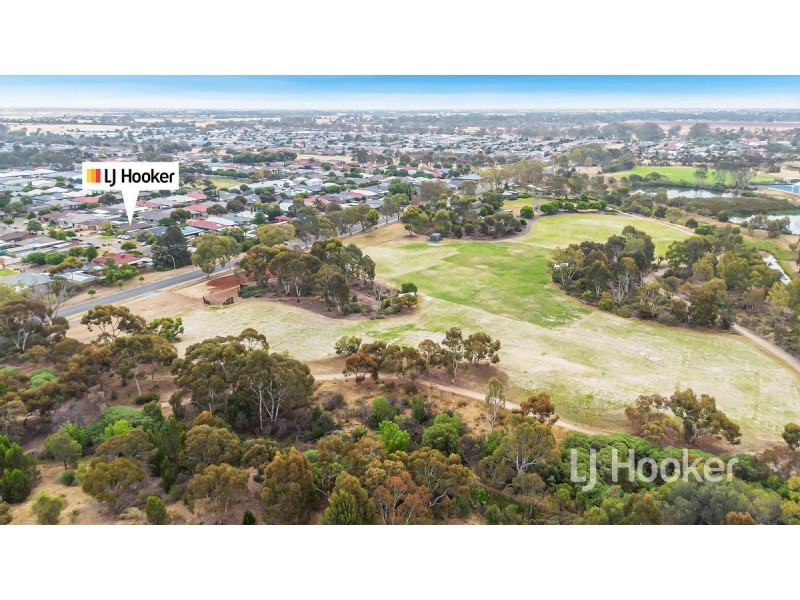 18 Pyrus Crescent, Andrews Farm SA 5114