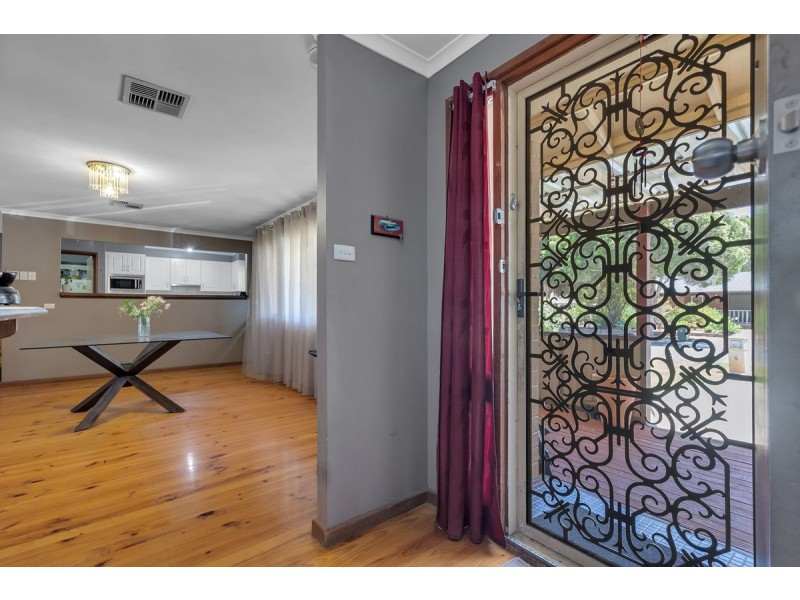 10 Cardnell Crescent, Elizabeth East SA 5112