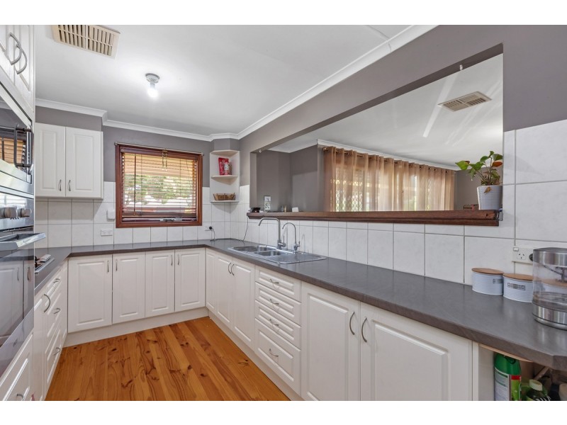 10 Cardnell Crescent, Elizabeth East SA 5112