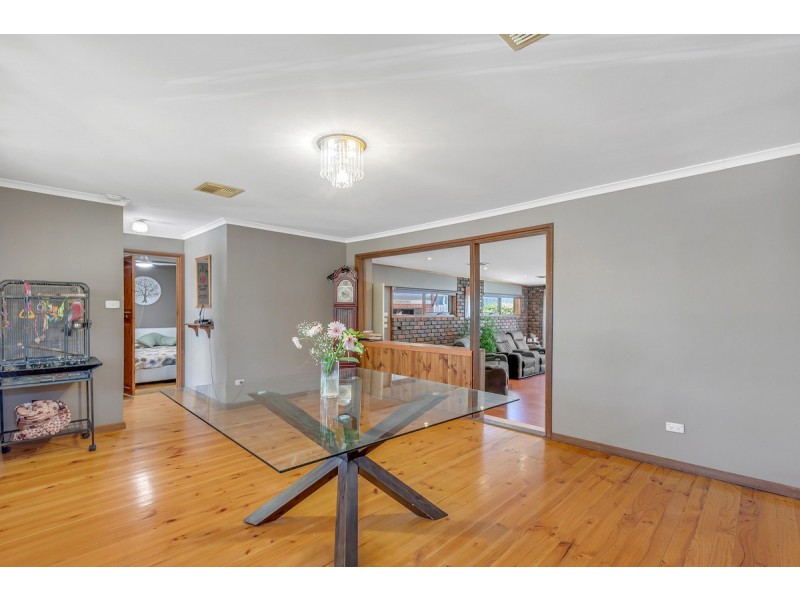 10 Cardnell Crescent, Elizabeth East SA 5112