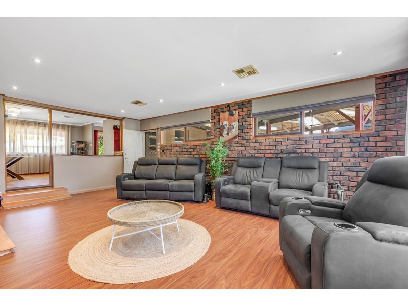 10 Cardnell Crescent, Elizabeth East SA 5112