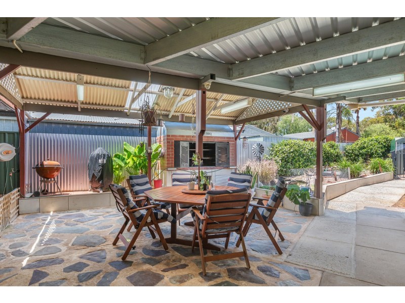 10 Cardnell Crescent, Elizabeth East SA 5112