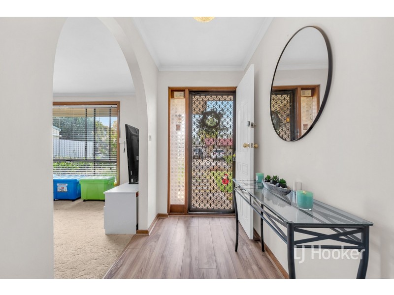 32 Carabeen Crescent, Andrews Farm SA 5114