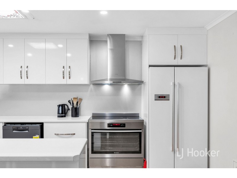 32 Carabeen Crescent, Andrews Farm SA 5114