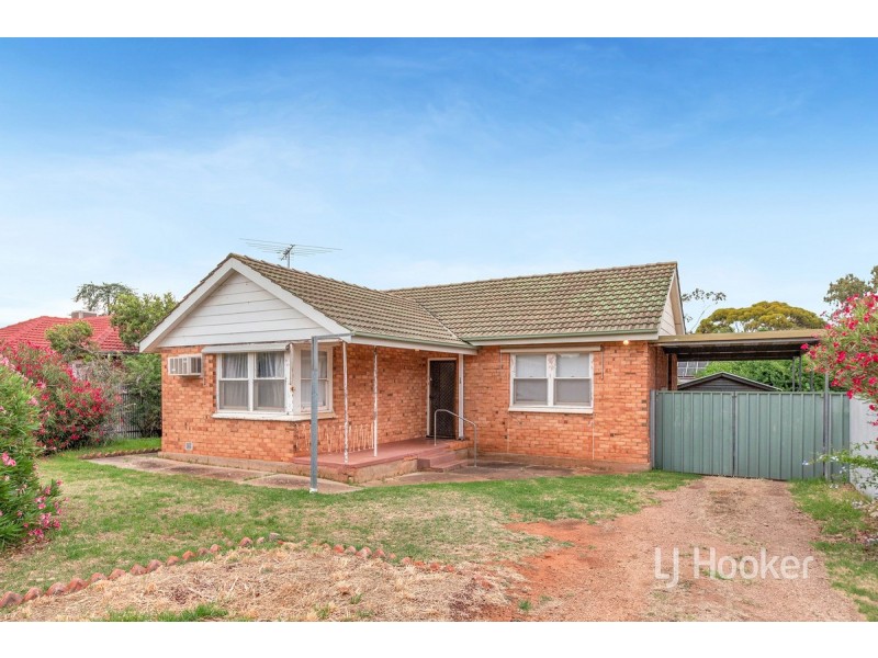 12 McKinlay Street, Elizabeth Downs SA 5113