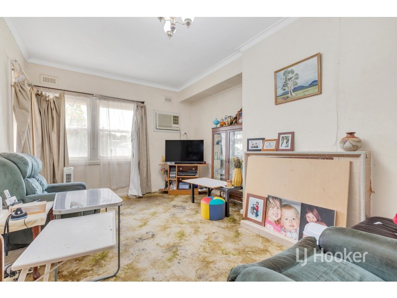 12 McKinlay Street, Elizabeth Downs SA 5113