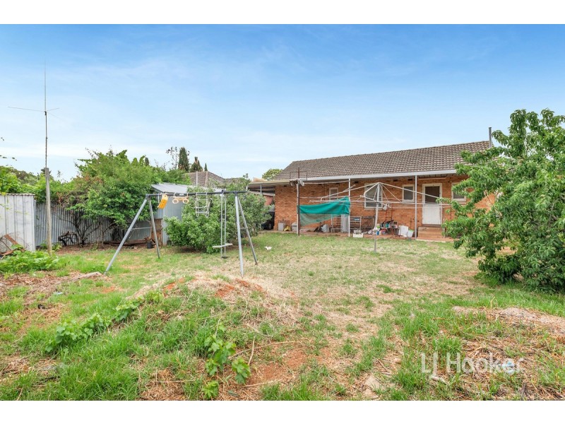 12 McKinlay Street, Elizabeth Downs SA 5113